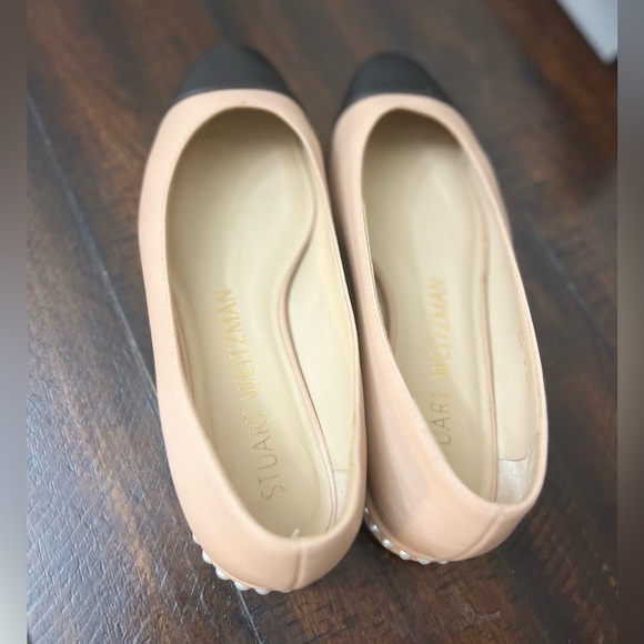 Stuart Weitzman Tan and Black Flats Pearl Heel Leather . Size 8B - Picture 2 of 10
